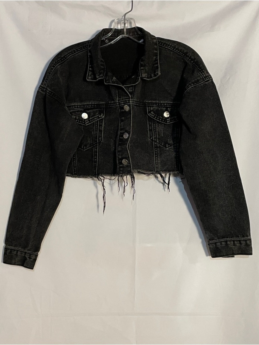 SHEIN Black Cropped Distressed Denim Jacket